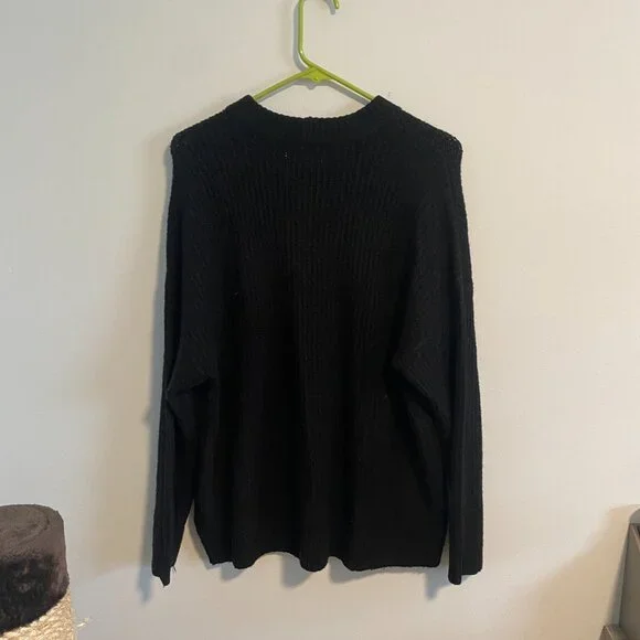 American Eagle Black Knit Sweater - EUC - Picture 5 of 5